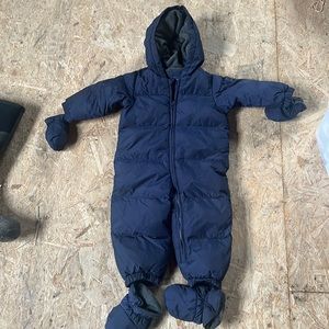 Gap snow suit